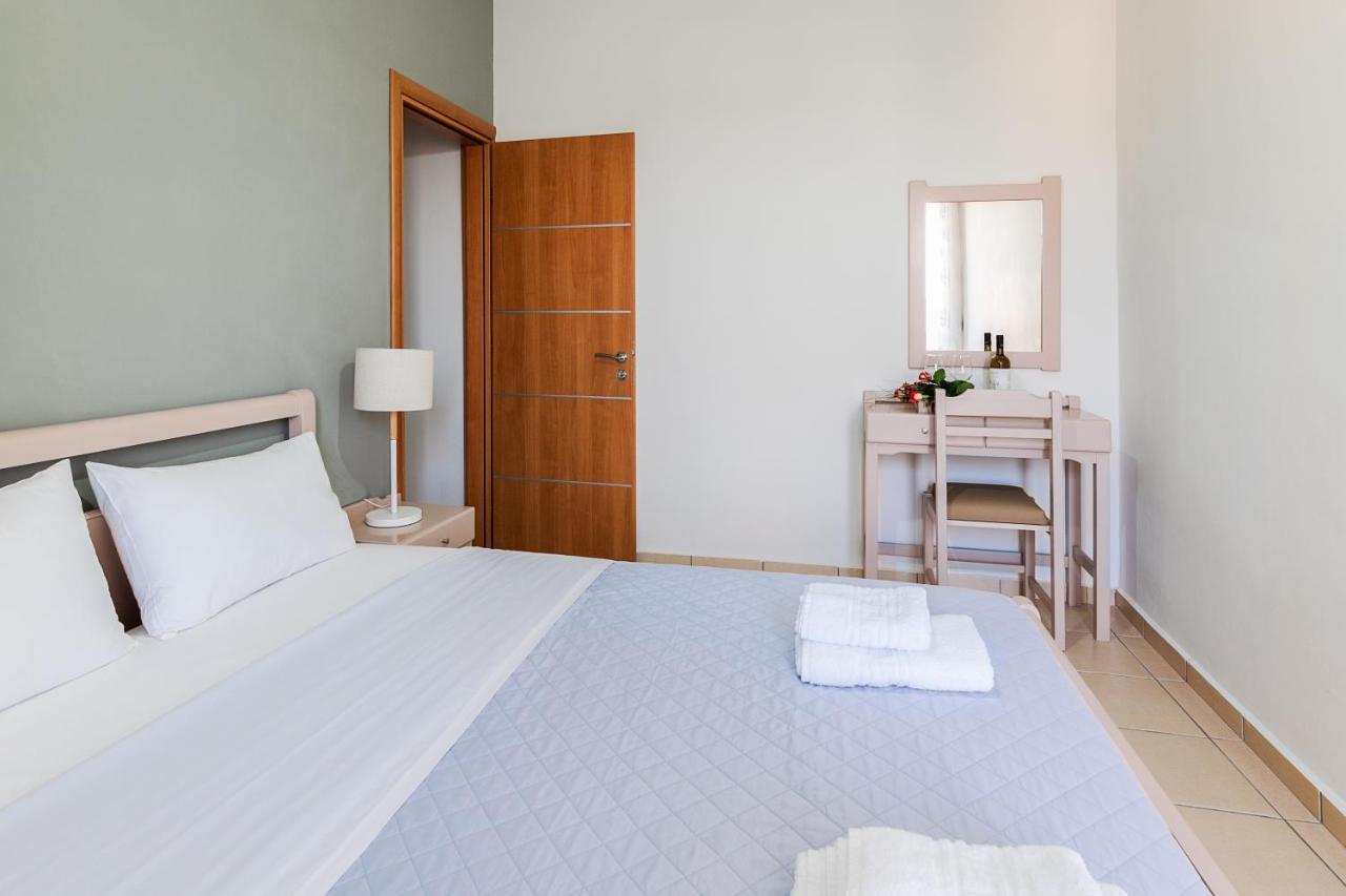 קאלאתאס Villa Krini מראה חיצוני תמונה
